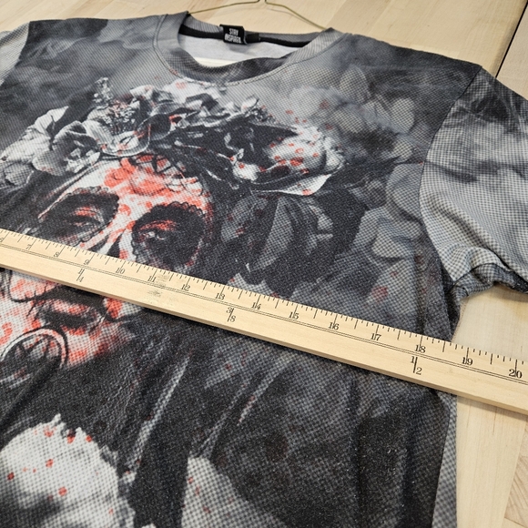 InTo The Am Gothic Inspired T-SHIRT Large - Picture 5 of 7